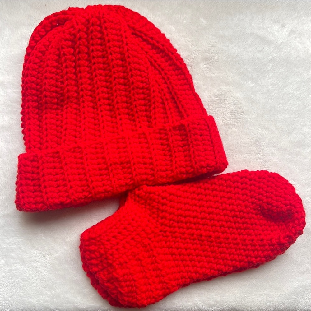 ❄️ Handmade Crochet Set - Picture 2 of 4